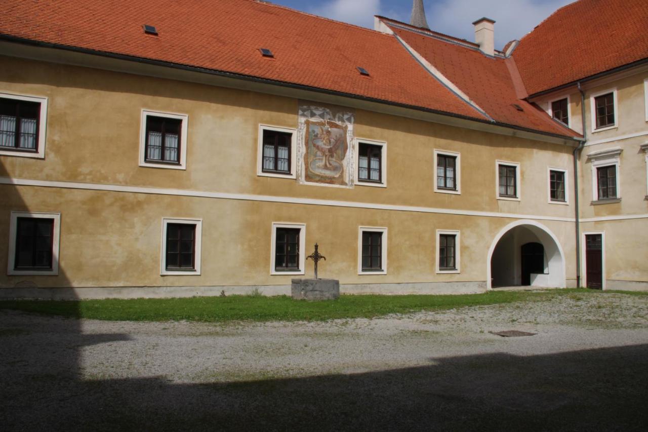 Hotel Im Stift Neuberg Neuberg an der Mürz Extérieur photo